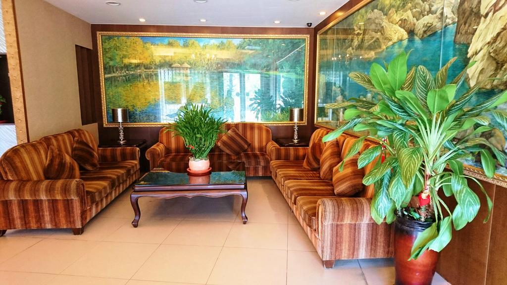 Metropolis Hotel Taoyuan Esterno foto
